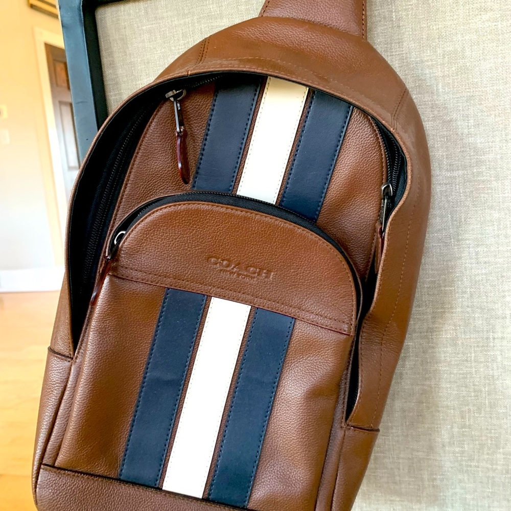 Coach messenger/crossbody purse for sale